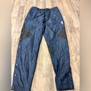 American Eagle AE Windbreaker Warm Up Pants, Men Small Full Side Button MSRP $50